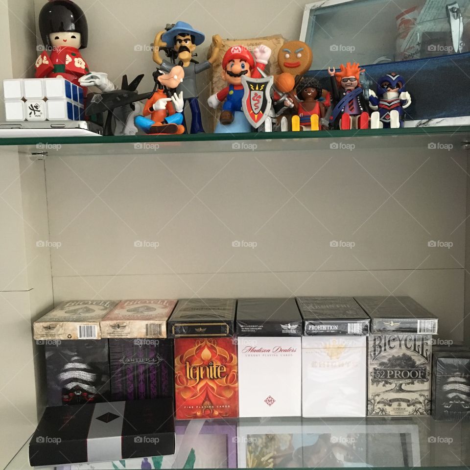 Baralhos e Brinquedos 