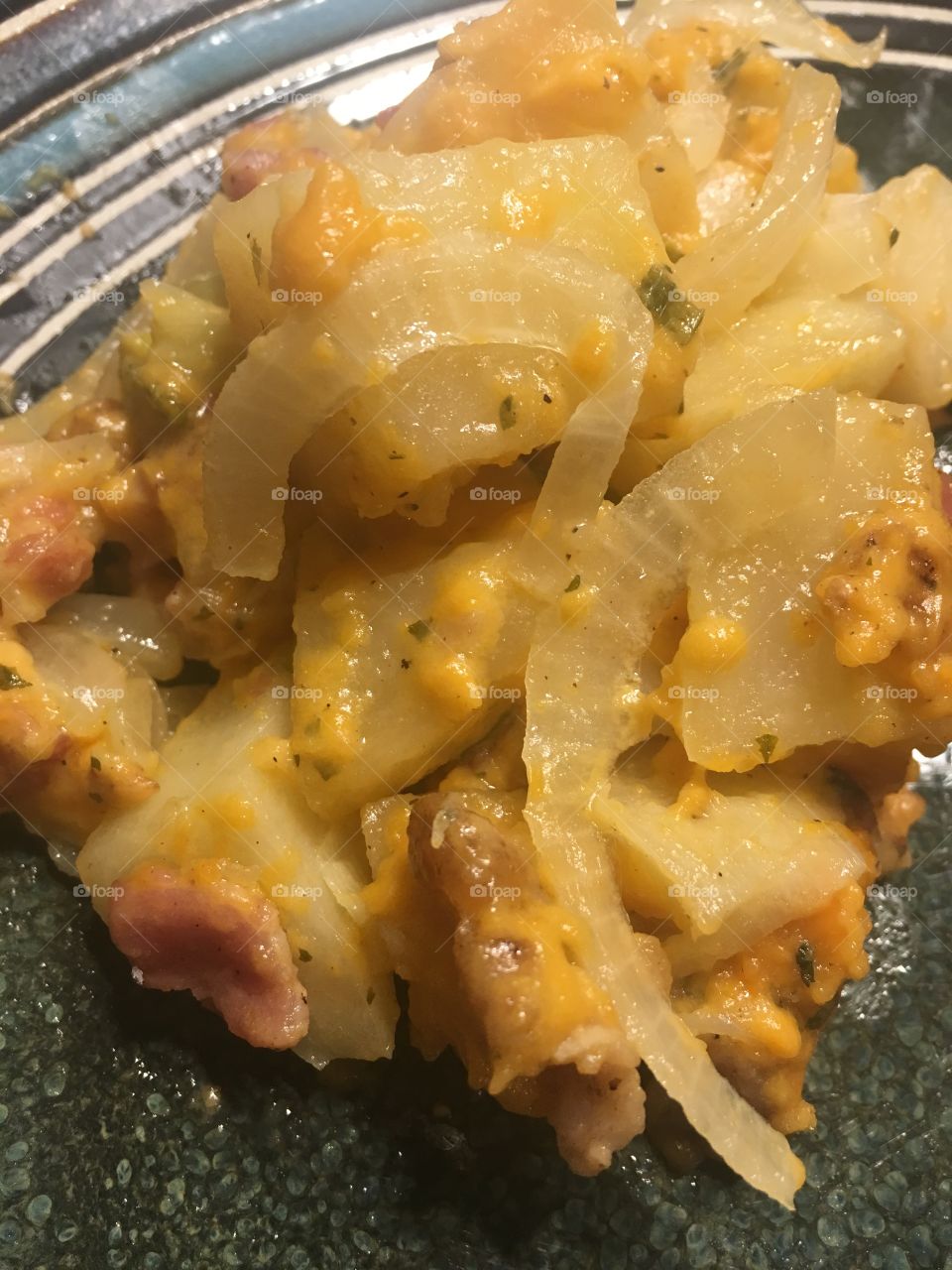 Cheesy bacon ranch potatoes 