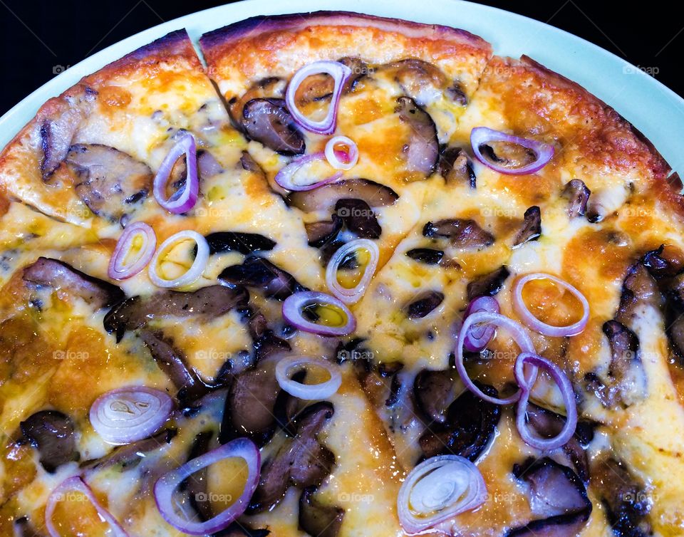 Mushroom pizza
