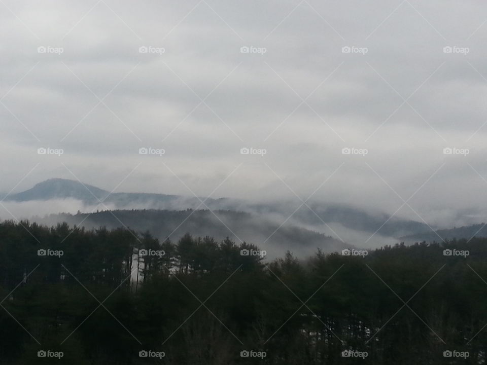 Foggy mountain . New Hampshire 