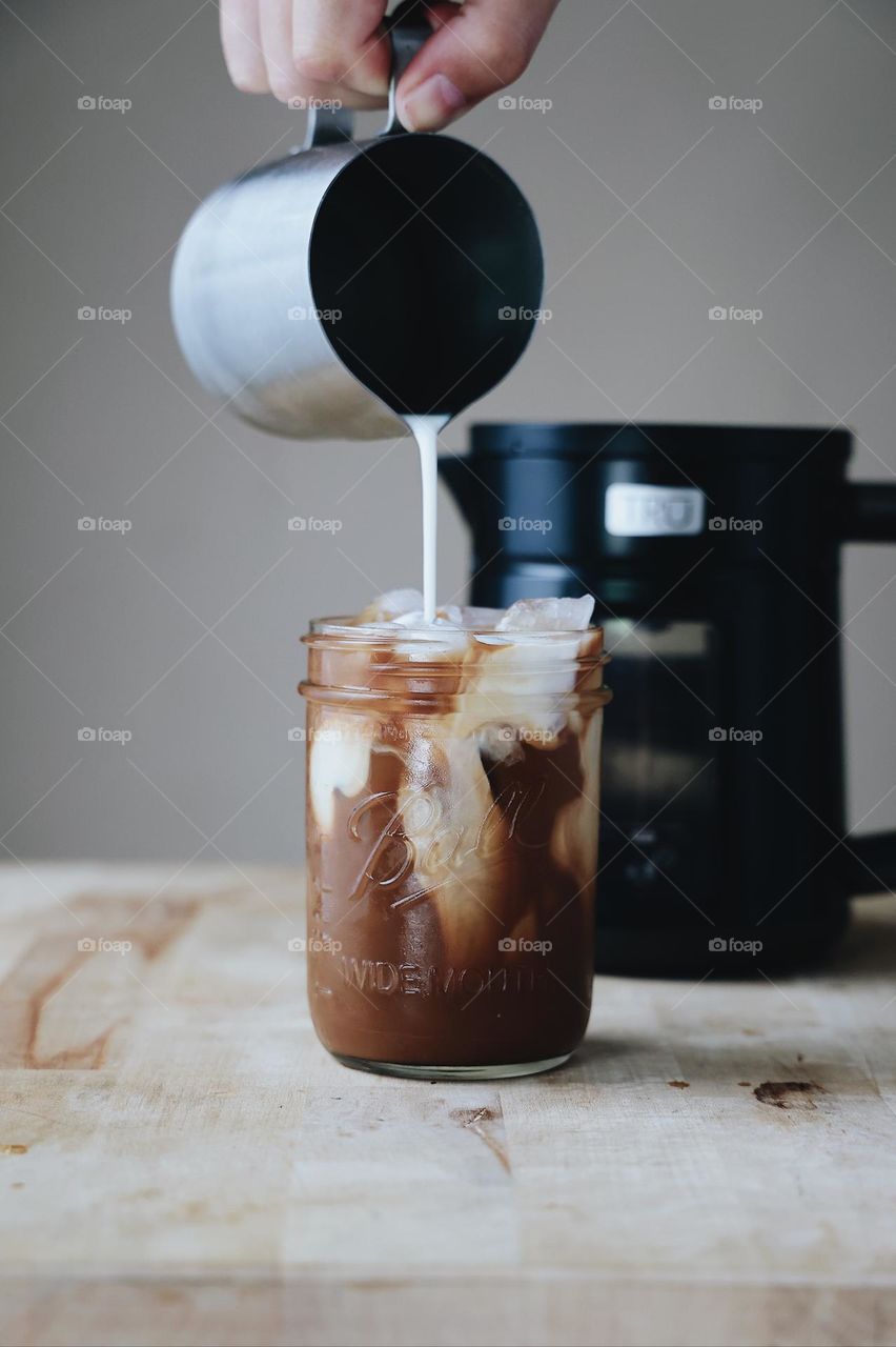 Cold brew coffee maker