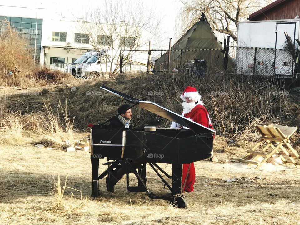 Piano man and Santa