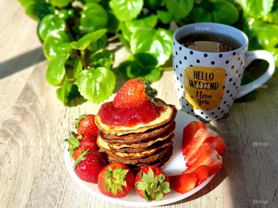 Pancakes#fruit#strawberry#plant