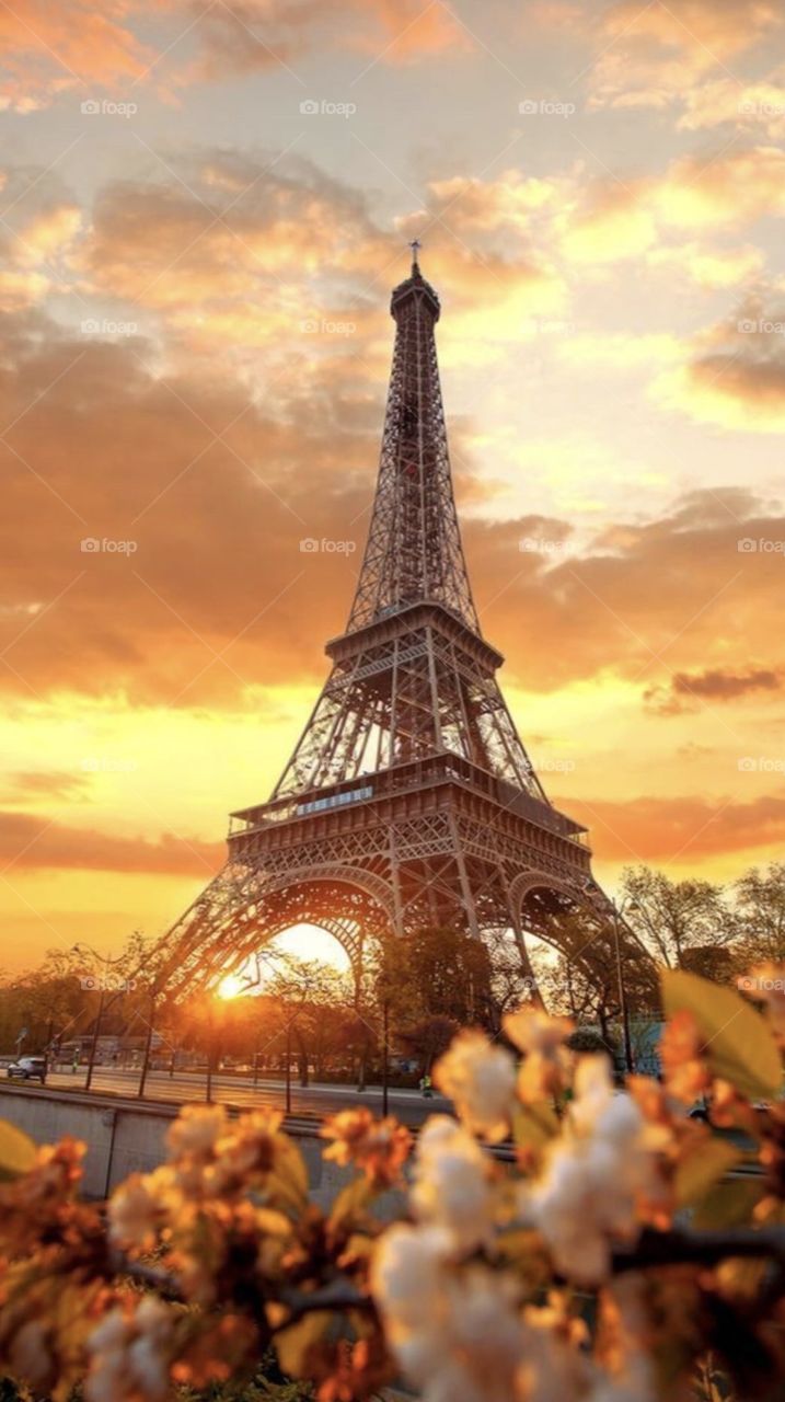 Sunset at Effiel tower in France