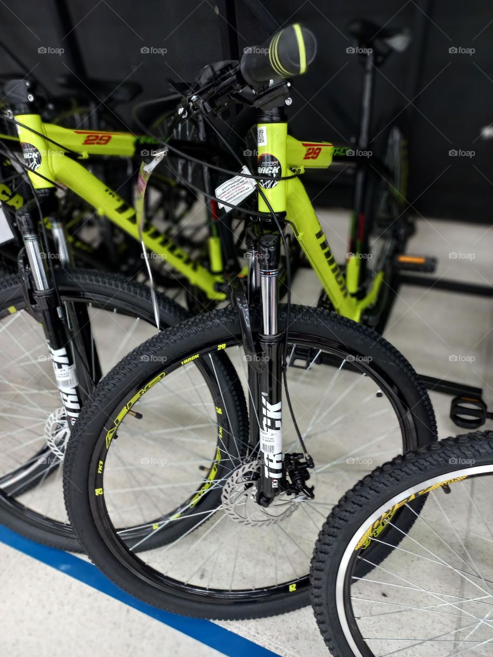 A história  da bicicleta no Brasil  começa no final do século  XIX, quando imigrantes europeus, trouxeram as bicicleta para o pais.  Em 1885, já havia clubes de ciclismo em várias cidades, principalmente no Rio de Janeiro