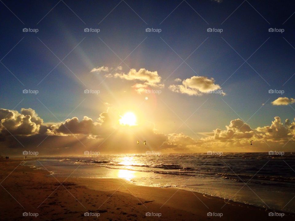 Autumnsun at the beach