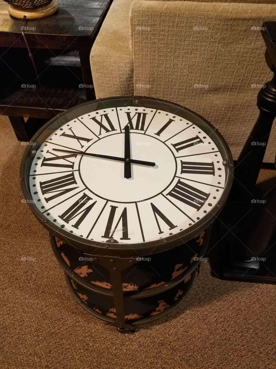 rolling table clock