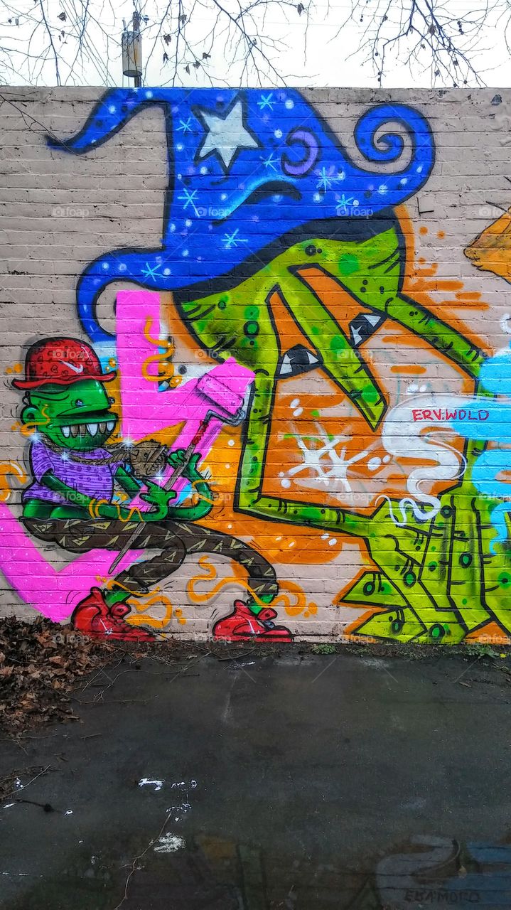 green color story, graffiti