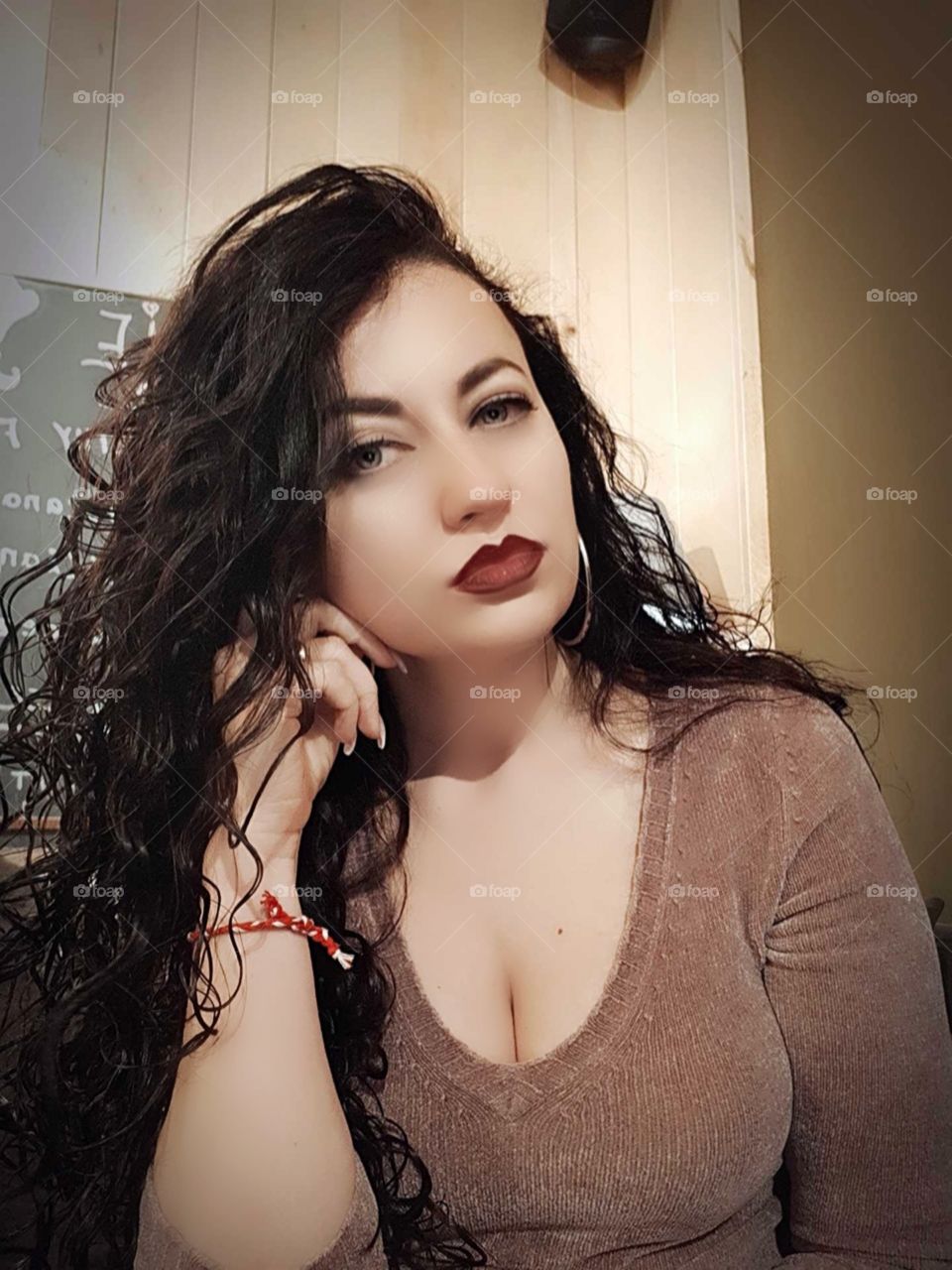 #me#again#serious#girl#selfie#few#days#ago#love#fashion#brunette#girl#sexy#photo#😉