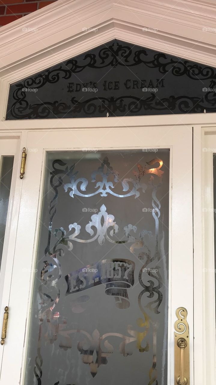 #day72 Everyday Disney World in Orlando Florida. I have been lost on Disney Properties consecutively since 4/3/19! You can find it on https://www.facebook.com/selsa.susanna or on IG SelsaCamacho YT SelsaSusanna • Magic Kingdom 6/13/19 Thursday