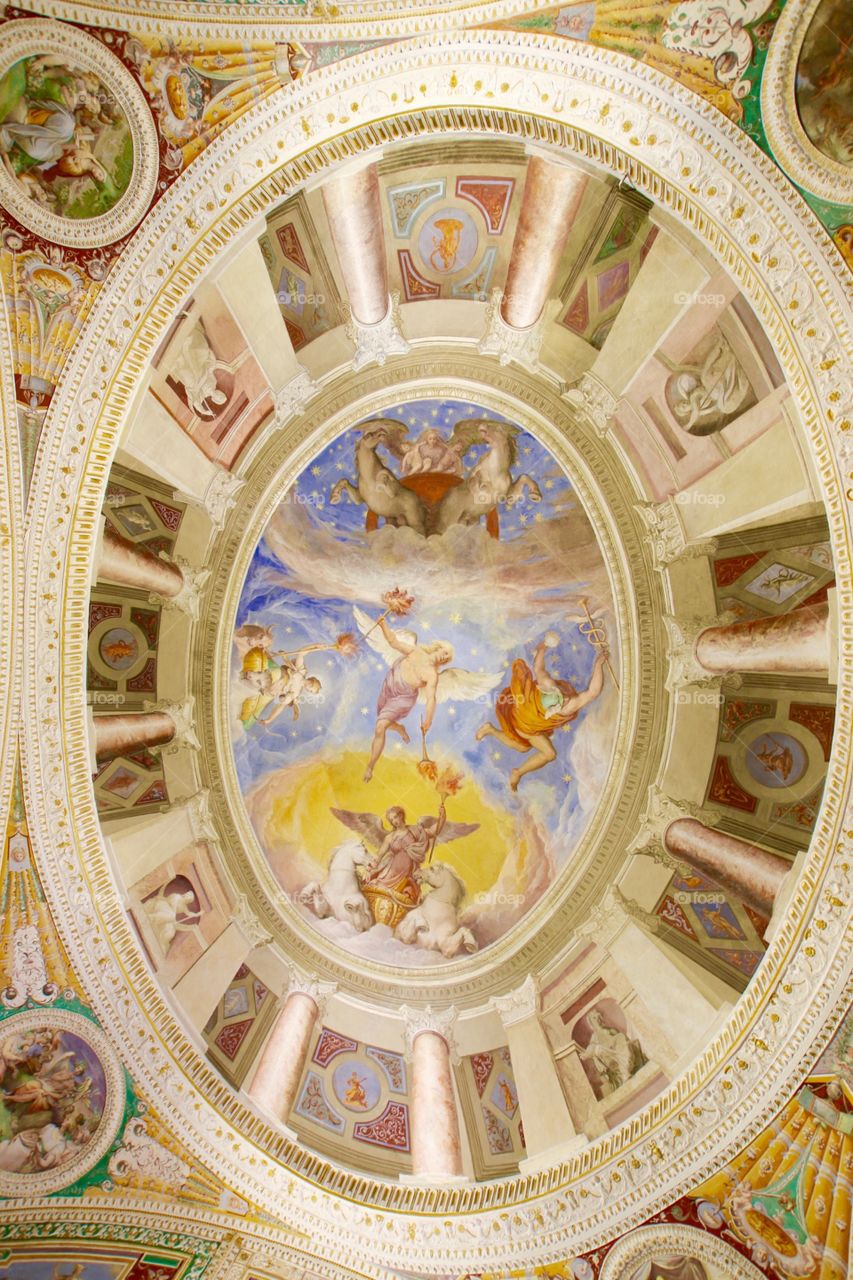 Ceiling 