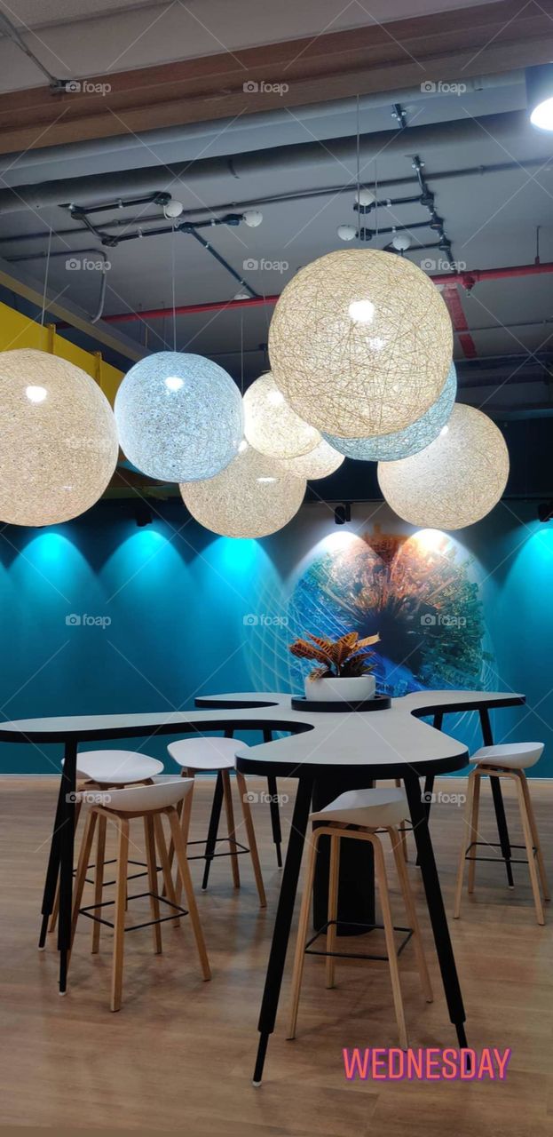 like this office environment makes you peace