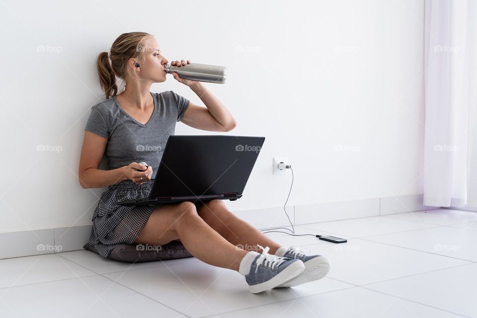 woman using laptop