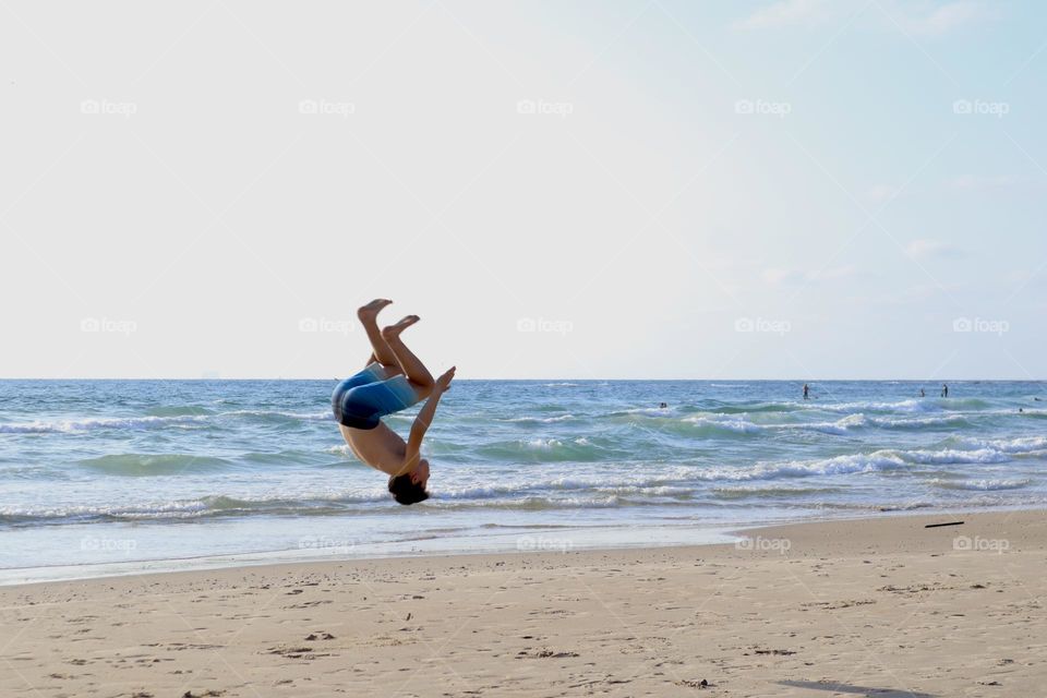 Stunts on the beach 
