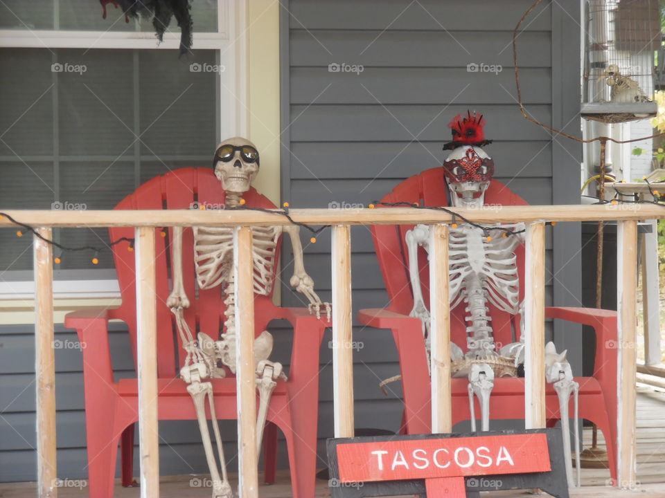 Ma and pa skeleton 