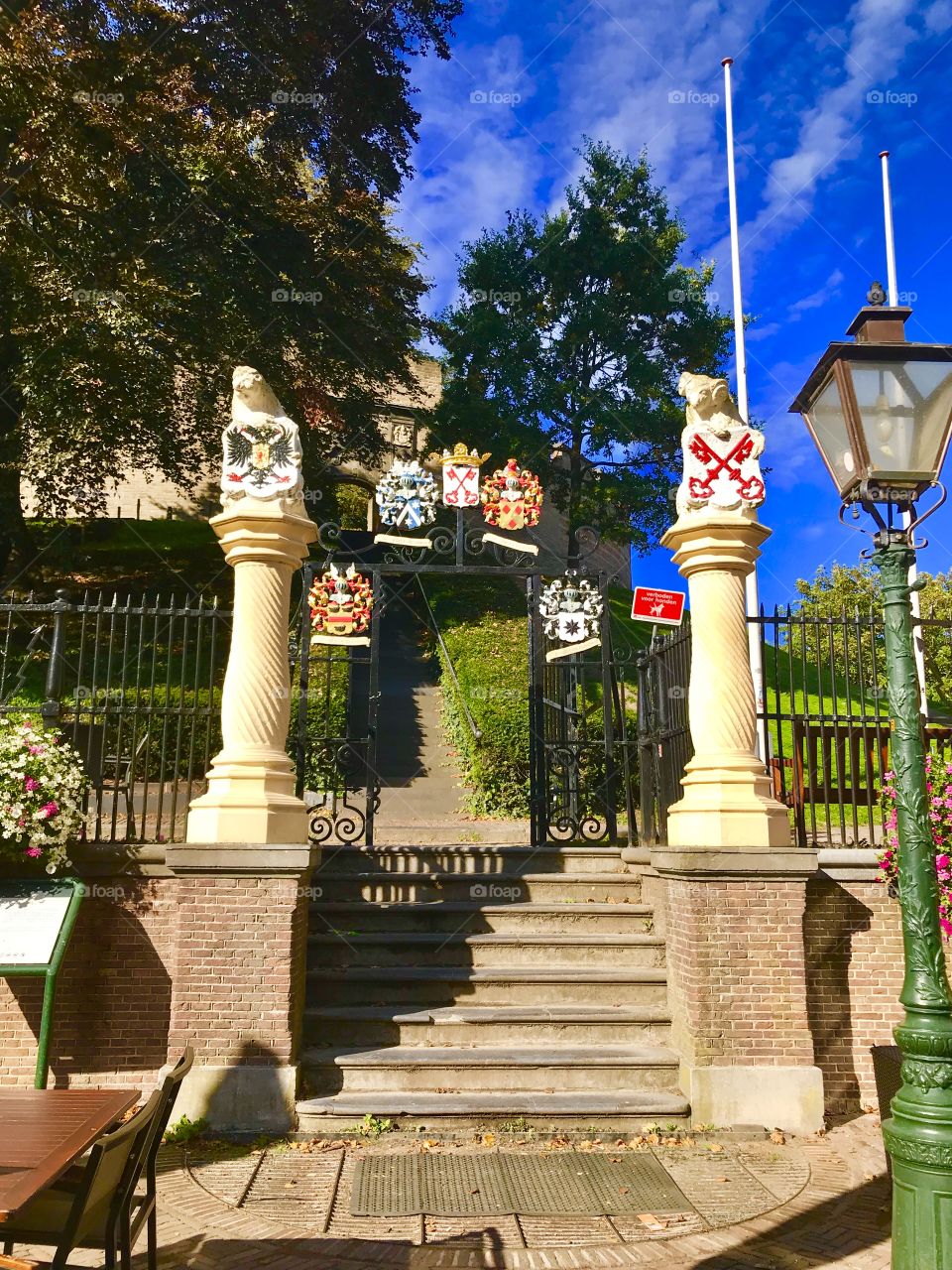 Leiden gates 10th century