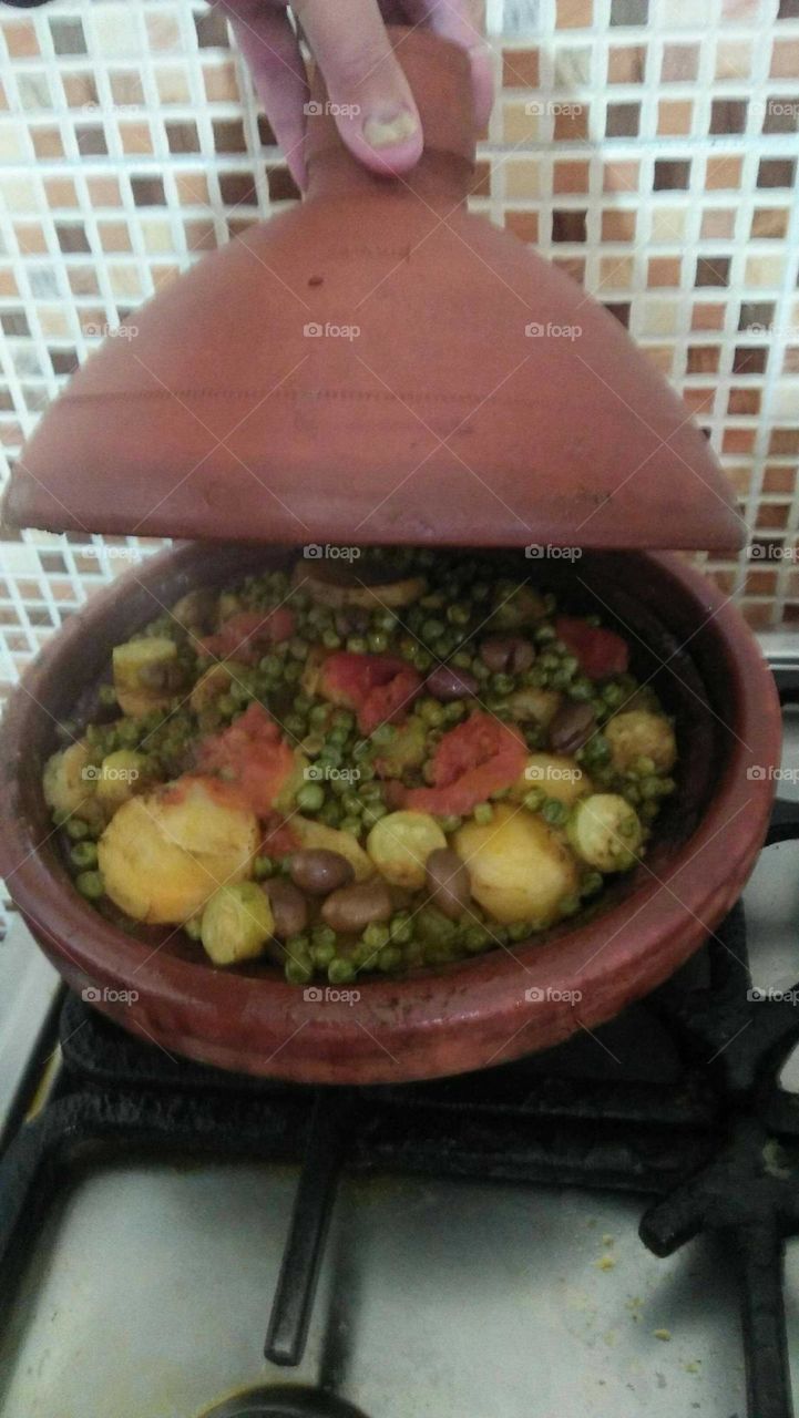 Famous moroccan Tjine of food.