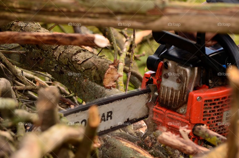 chainsaws