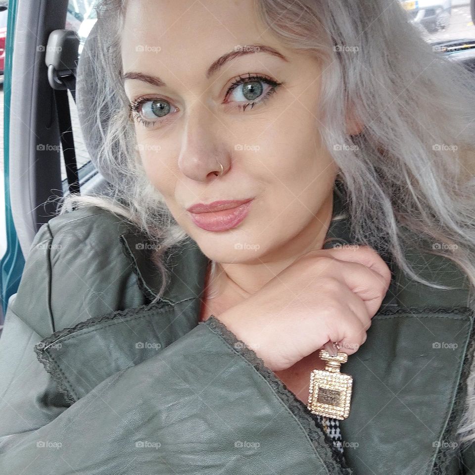 Beautiful face close up blonde beautiful model pink lips