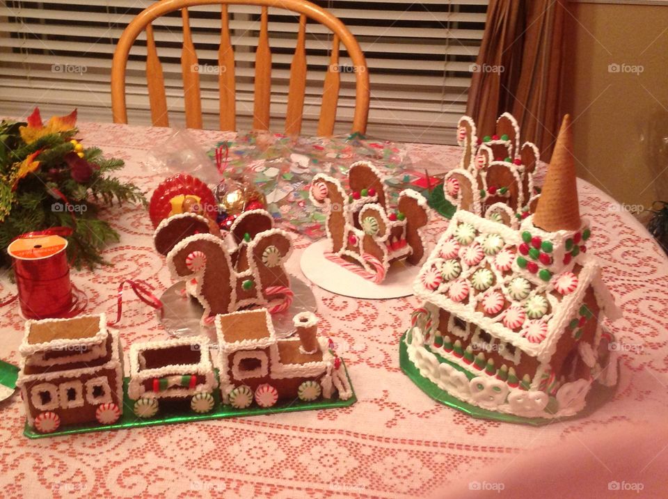 Christmas gingerbread fun. These are some of the gingerbread creations we do on a yearly basis in our house.