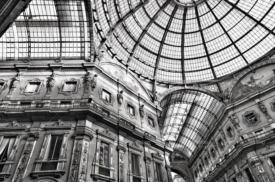 Architecture. Galleria Vittorio Emanuele II