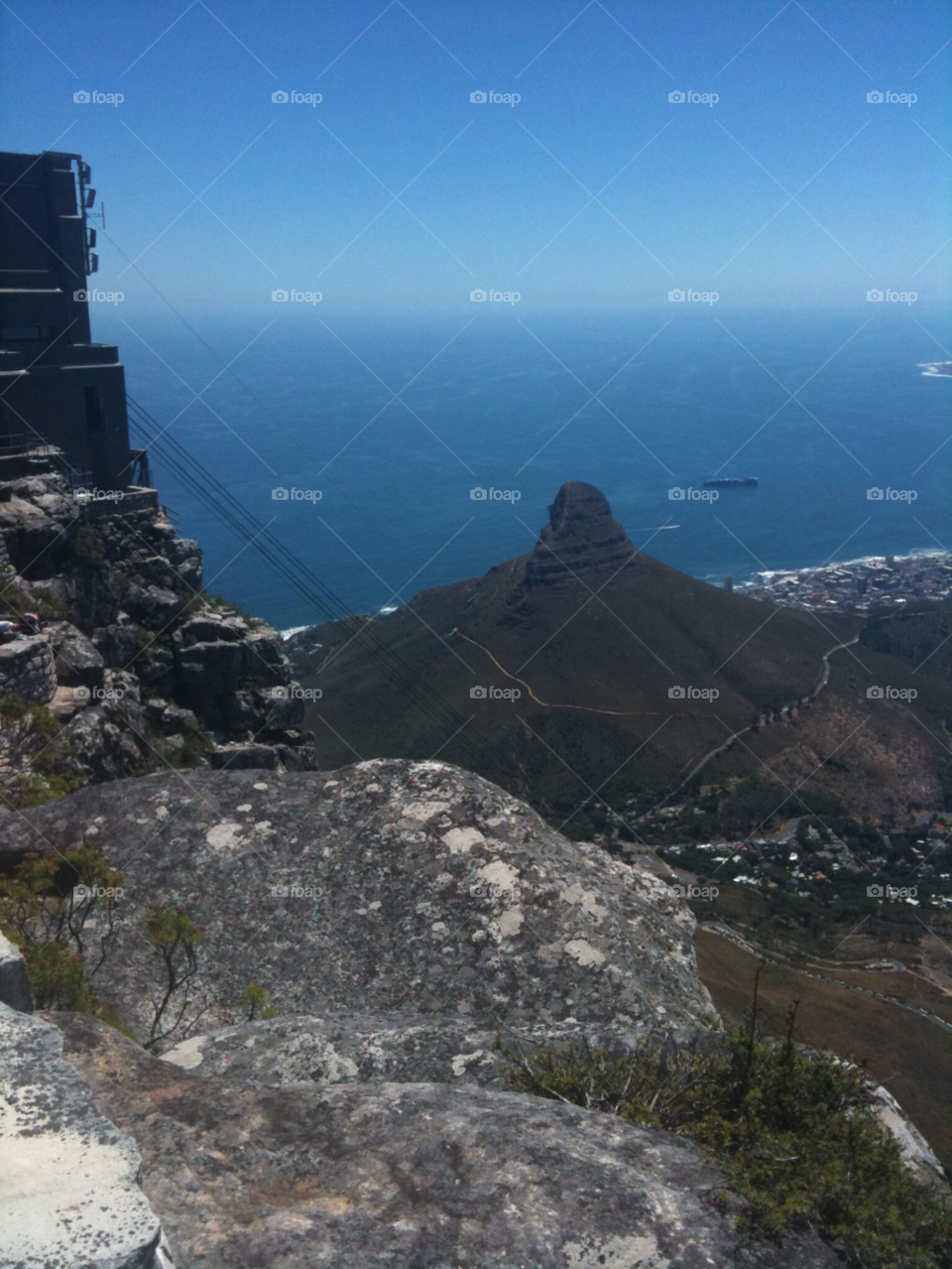 table mountain south africa south africa view of cable car table mountain by zippypitt