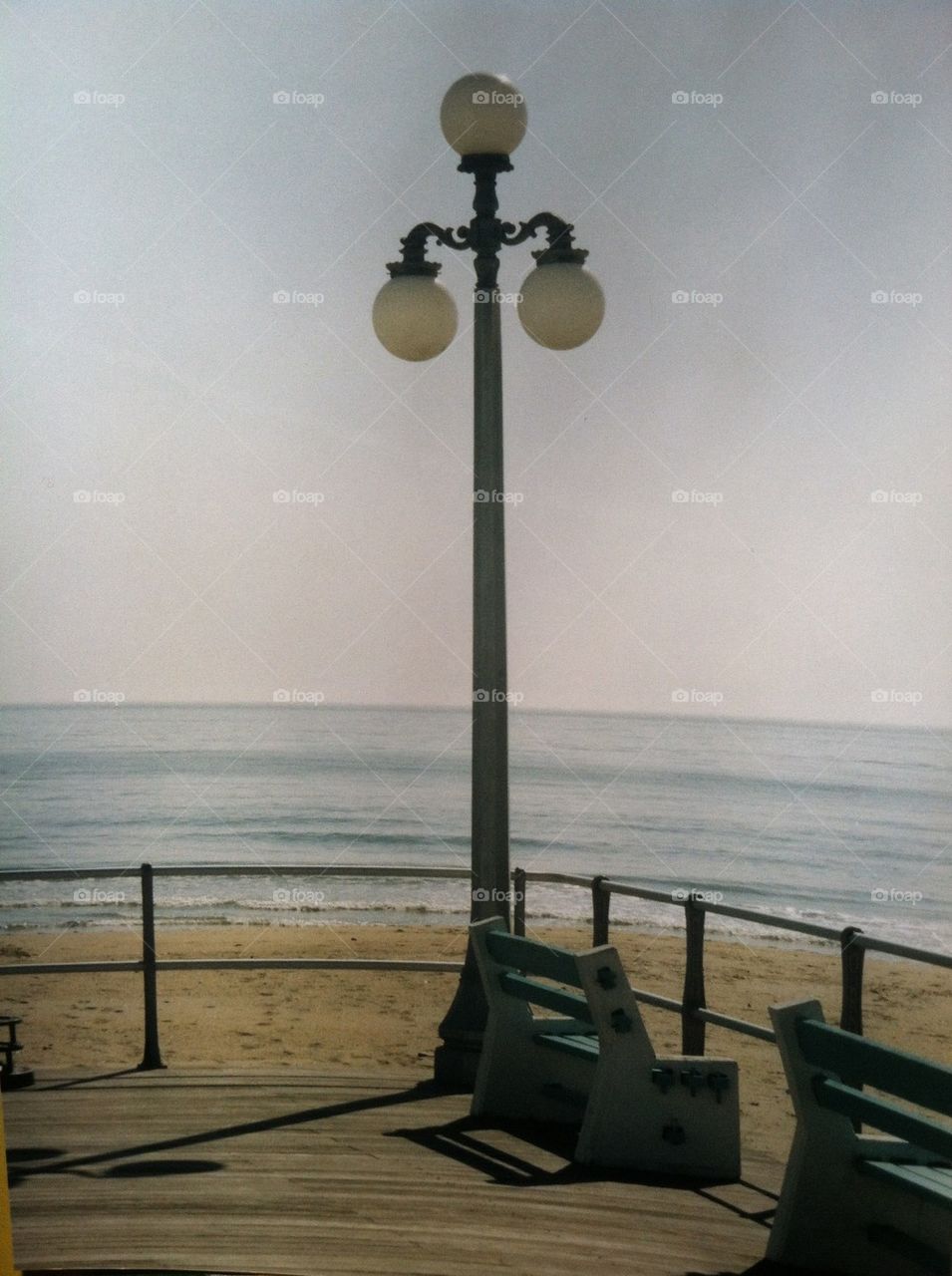 Beach lamplight 