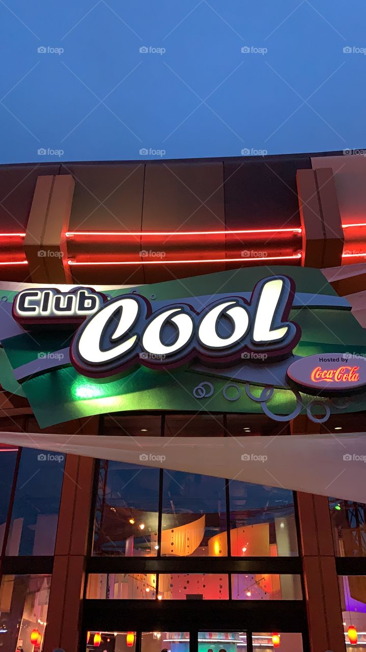 #day128 Everyday WDW Orlando Florida. I have been lost on Disney Properties consecutively since 4/3/19 You can find my encounter https://www.facebook.com/selsa.susanna or on IG selsa_susanna Epcot 8-8-19 Thursday TEMP CLOSING