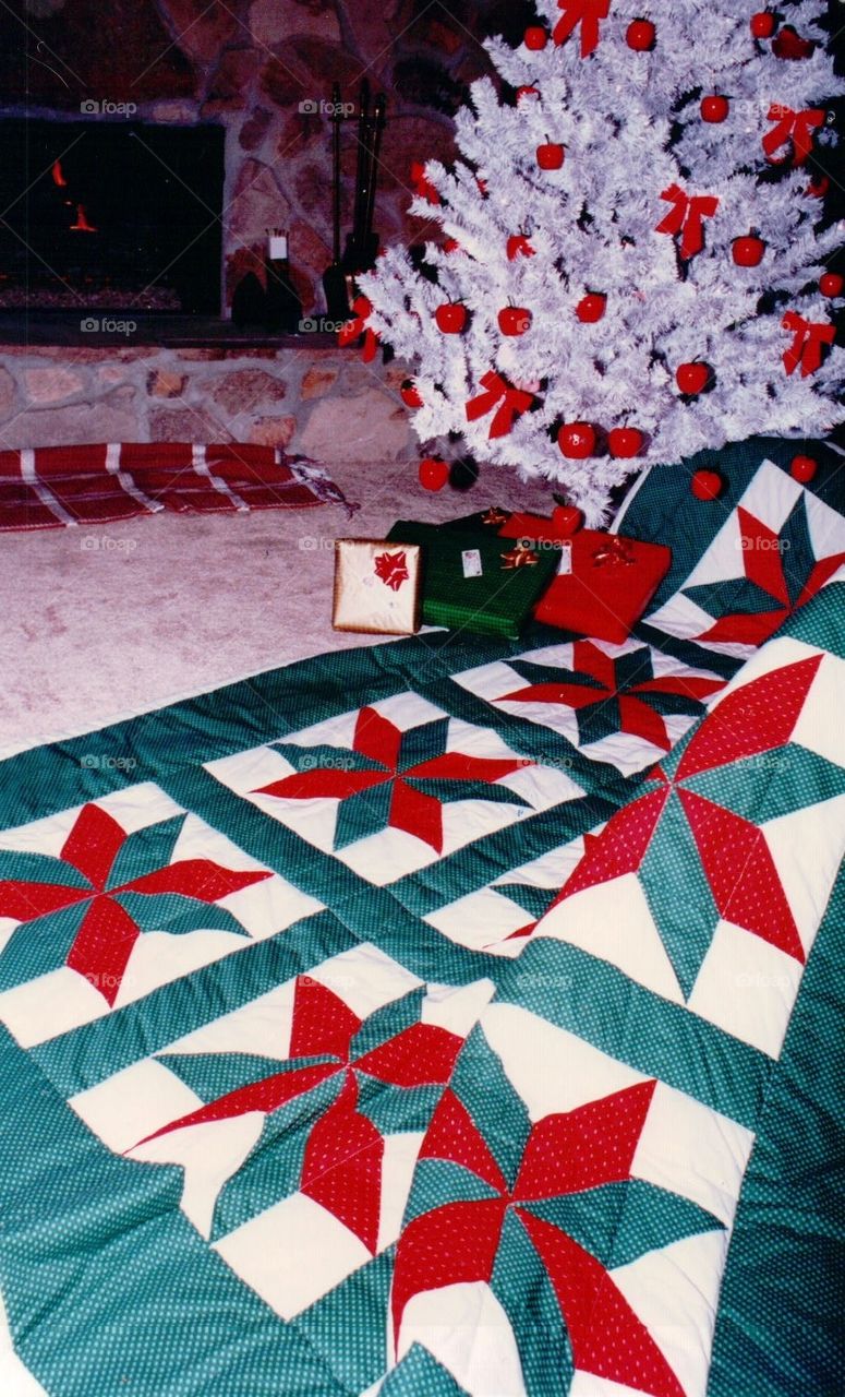 Christmas tree with quilt