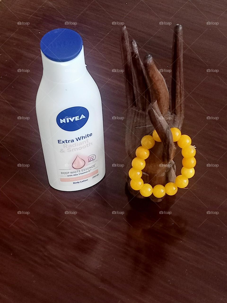 Nivea extra white