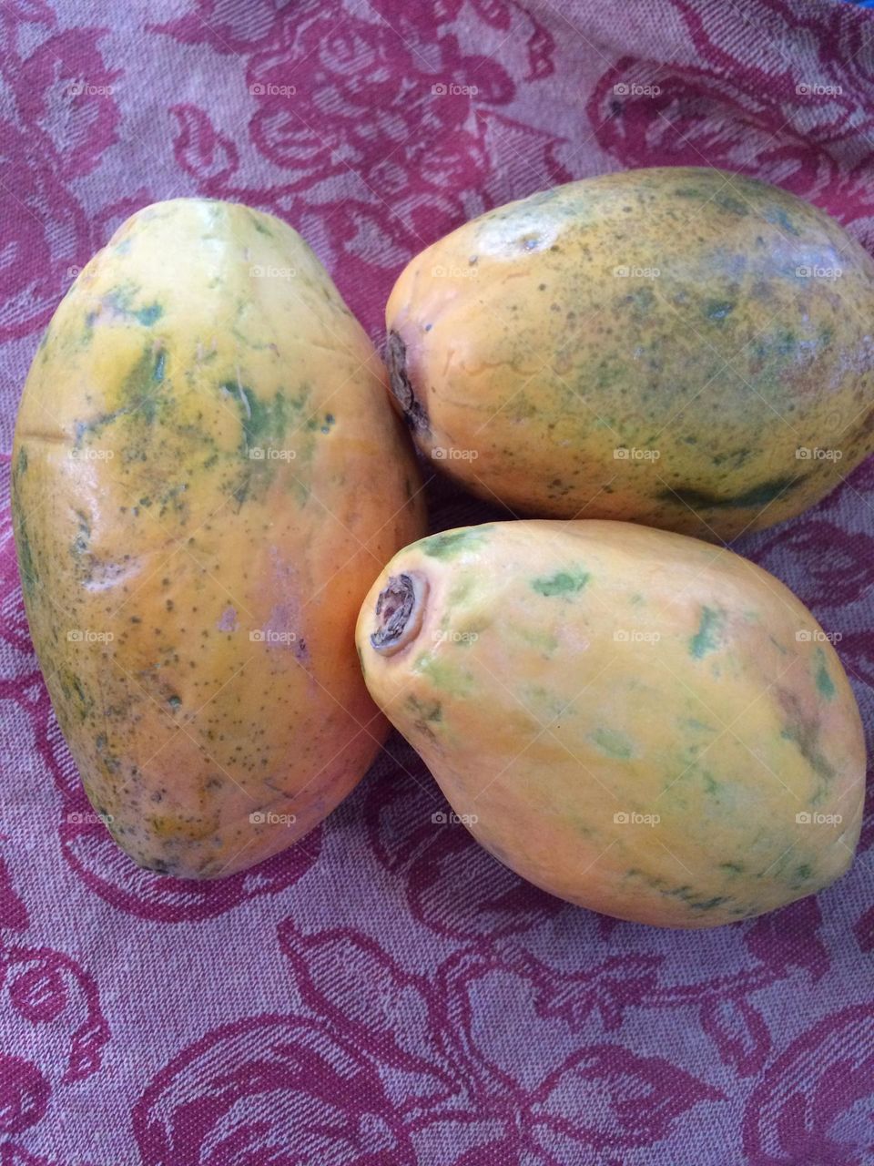 Papayas 