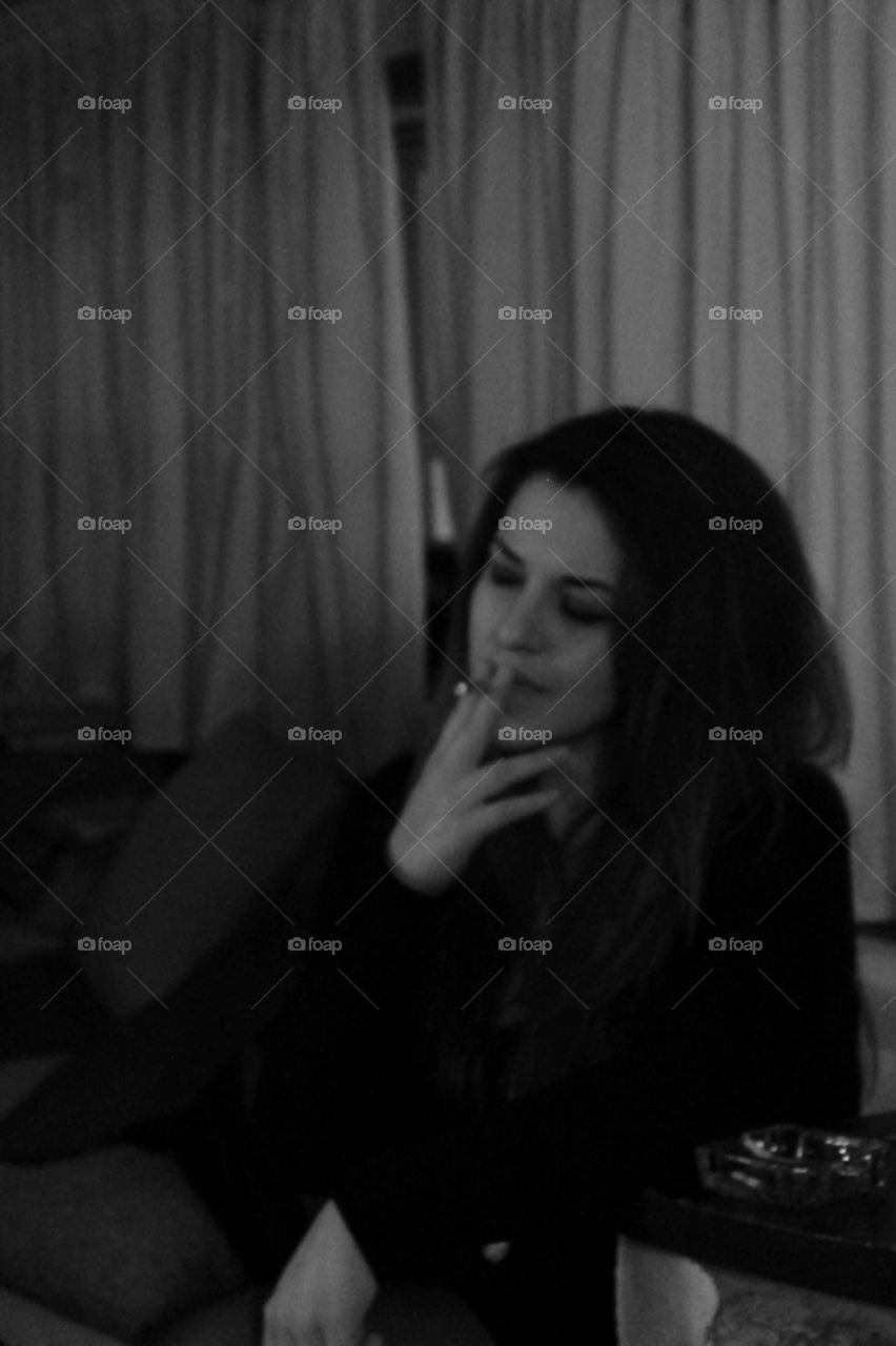 La. Cantante in. Pausa sigaretta