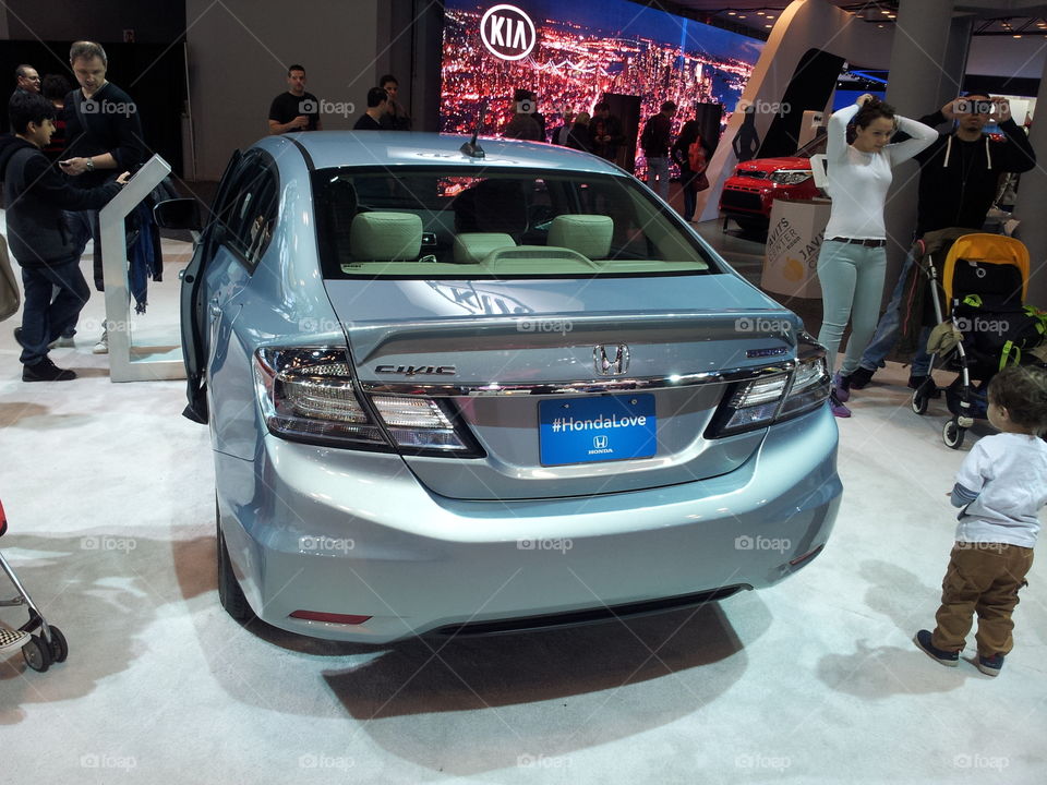 Honda Civic hybrid sedan at the 2015 NY Auto Show 