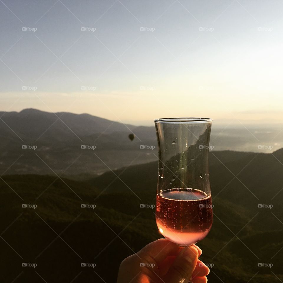 Wine from a hot air balloon 