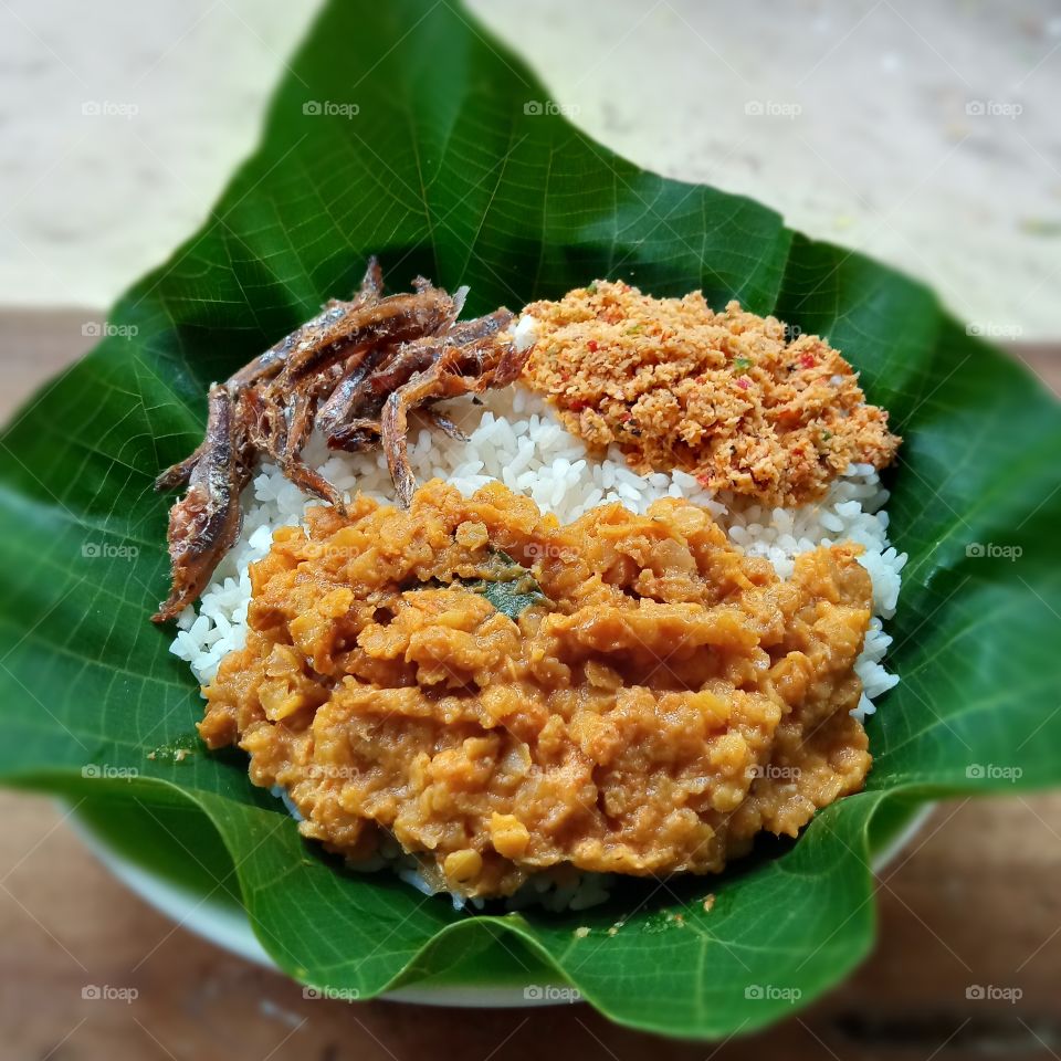 Sri Lankan style simple lunch menu .
