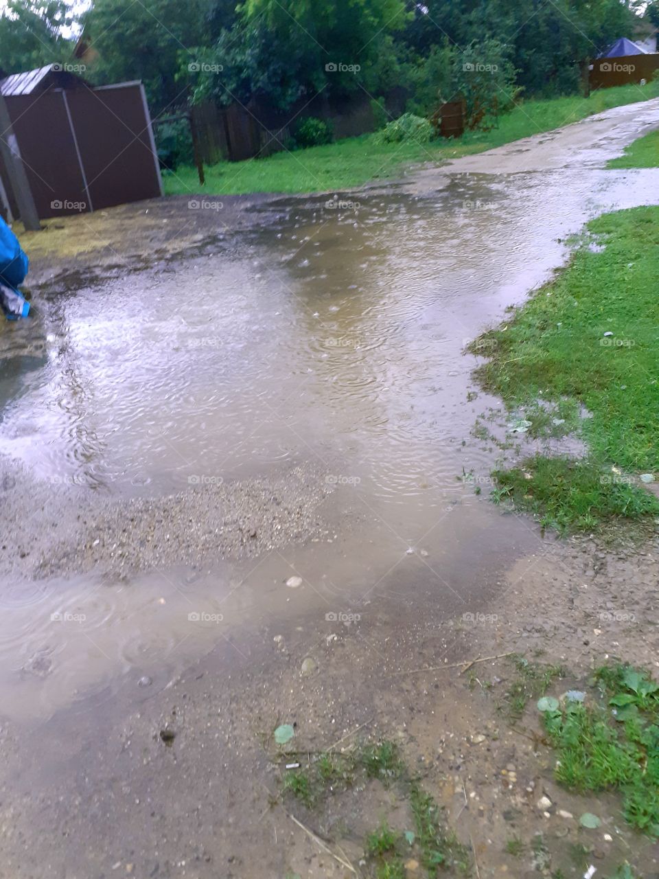 дорога во время дождя