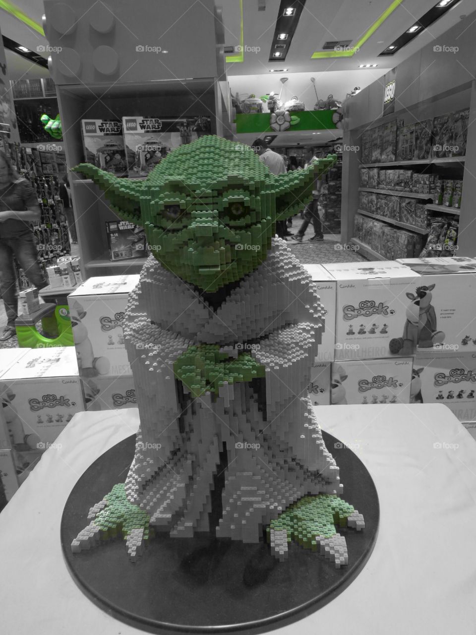 Yoda lego sculpture