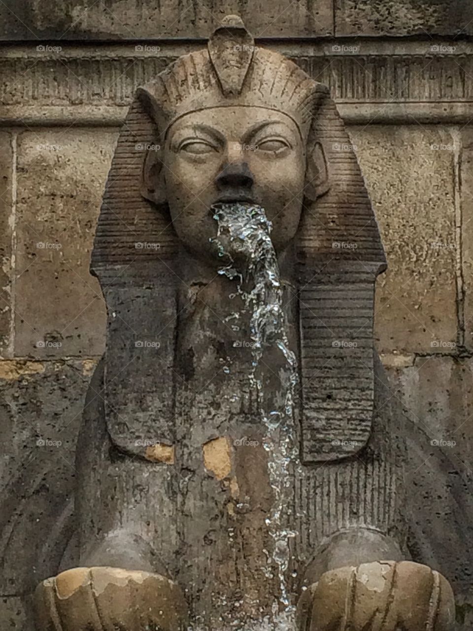Egyptian water fountain (Paris - France) | Photo with iPhone 5S.