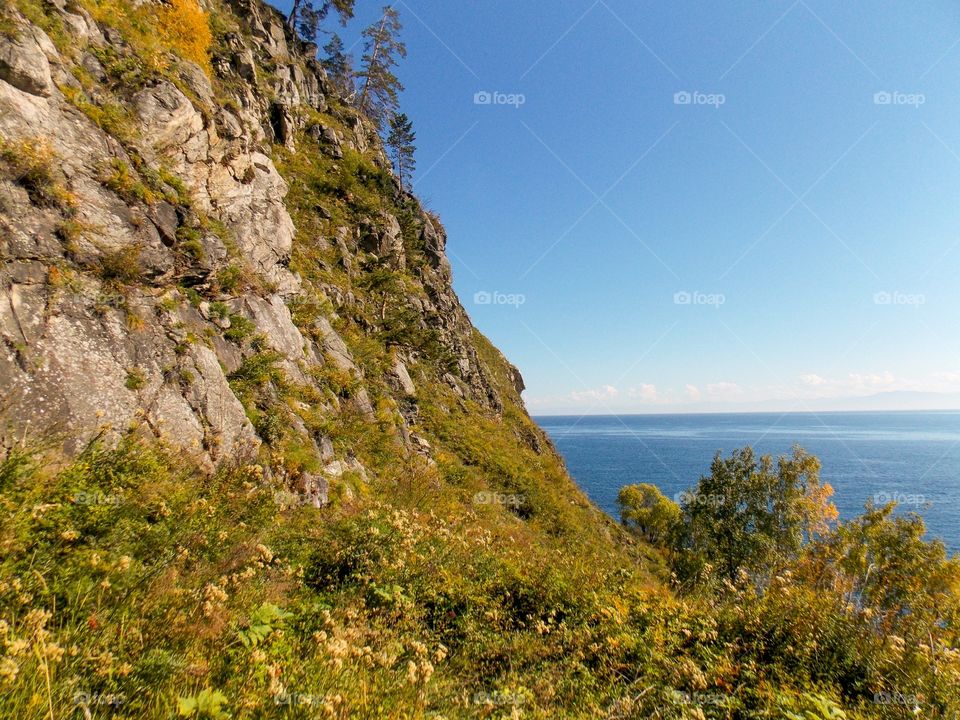 Types of lake Baikal. Exit to the rock mass of the cliff "Bird’s bazaar".