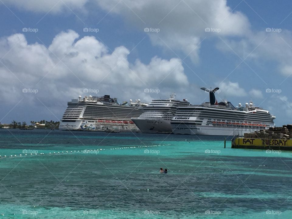 Cruise Ships in Nassau Bahamas