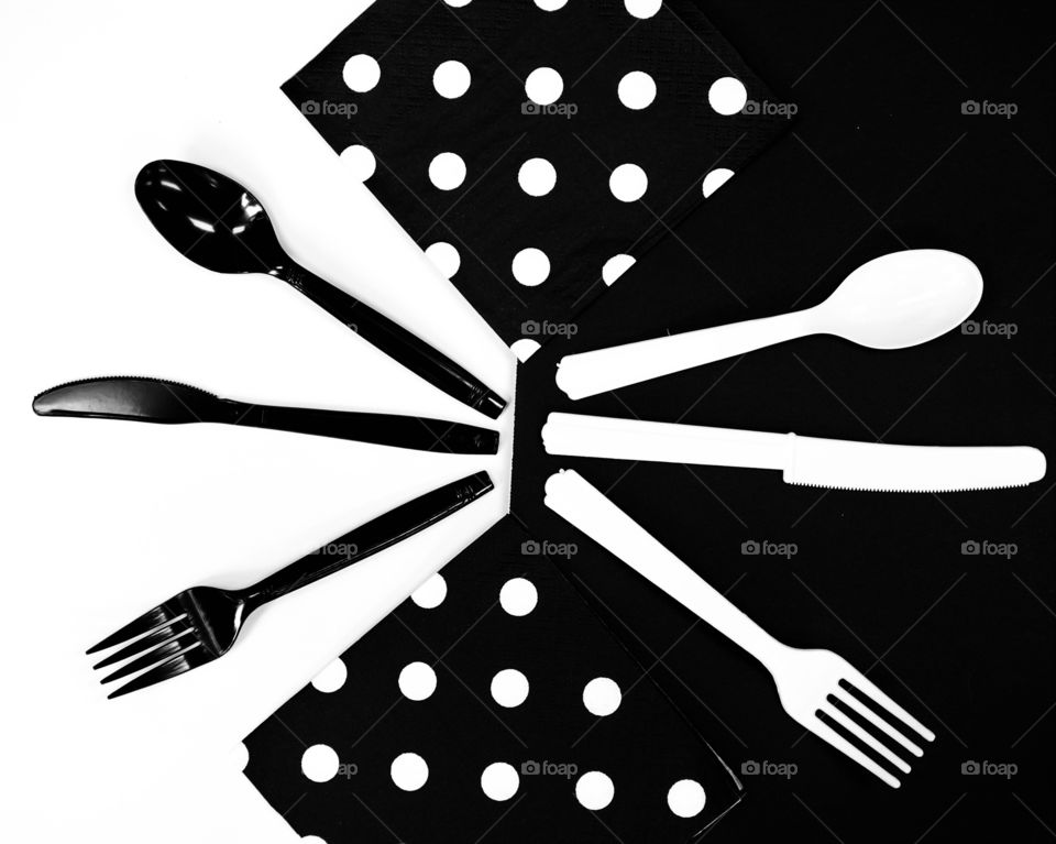Black and White, opposites, napkins, plastic place settings