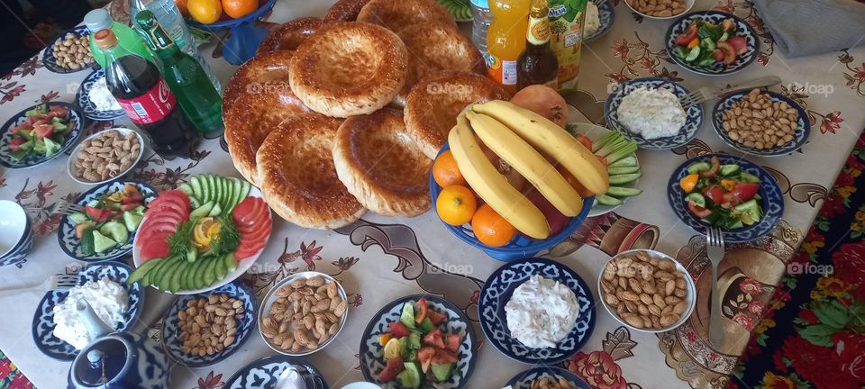 full table for friends