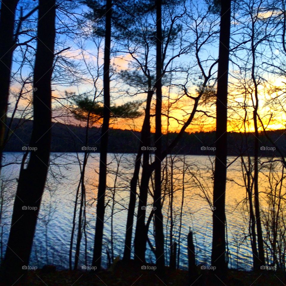 Sunsets . Lake