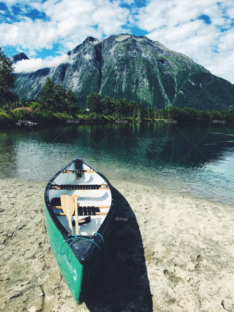 Boat on the beach 