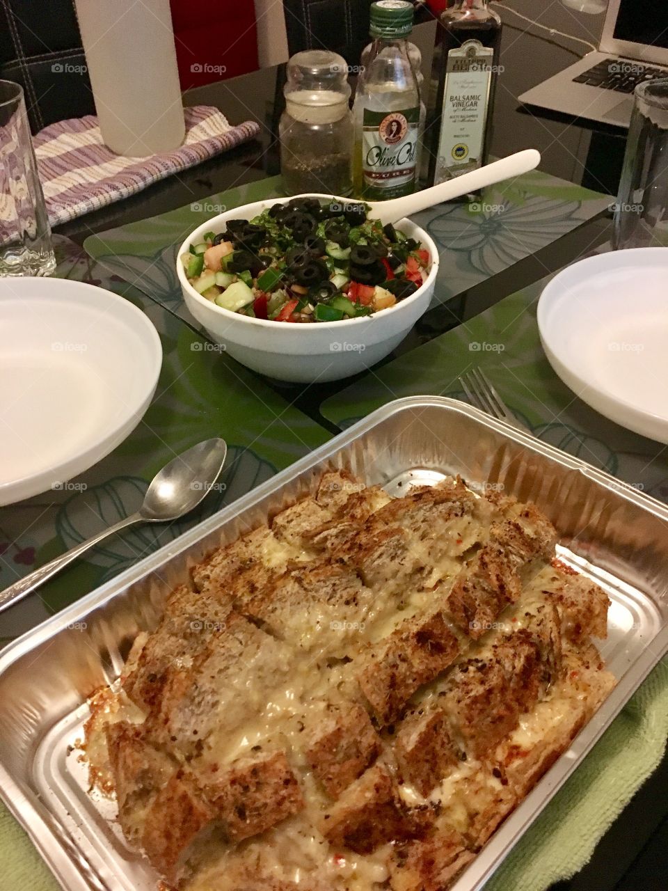 Bread and salad 