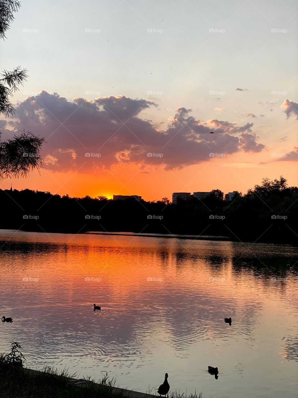 A red sunset, a red sky and a red lake