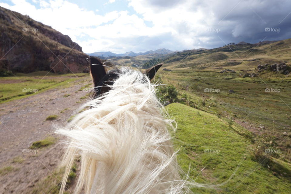 Majestic horseback riding in Cusco 