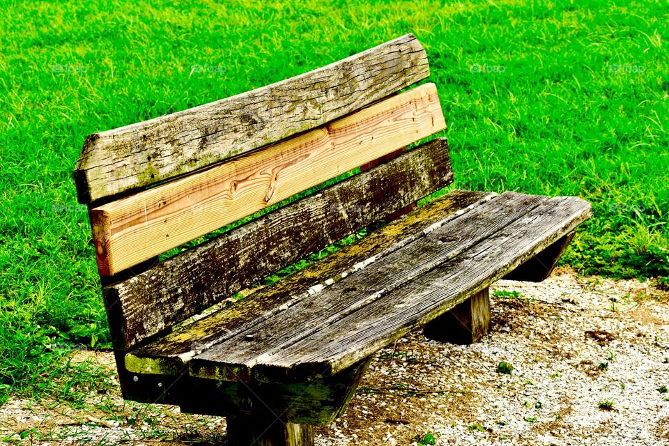 Old bench
