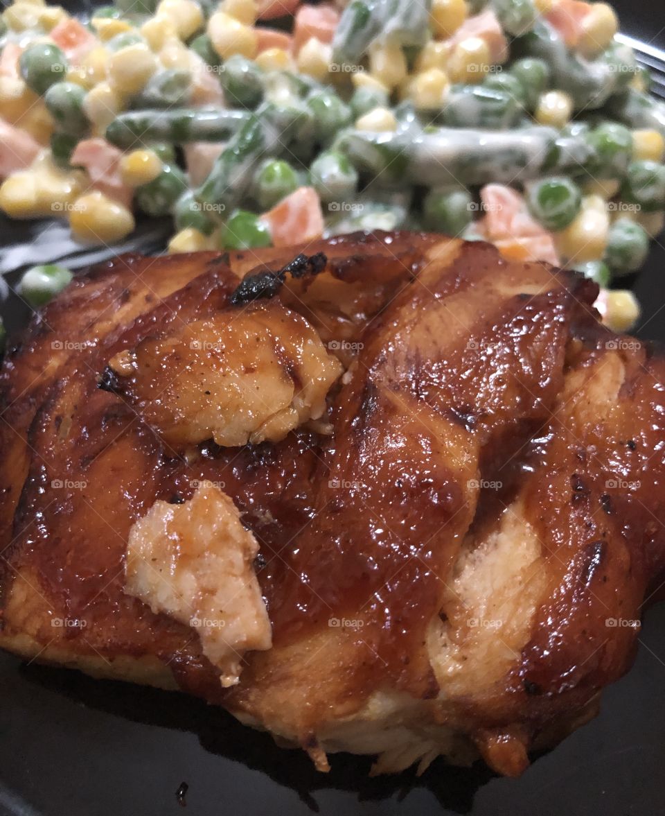 Chicken and vegetables. Delicious food😋