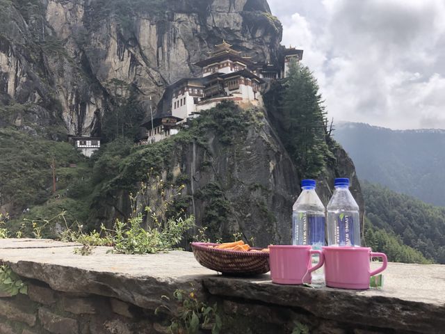 Tiger’s nest hike